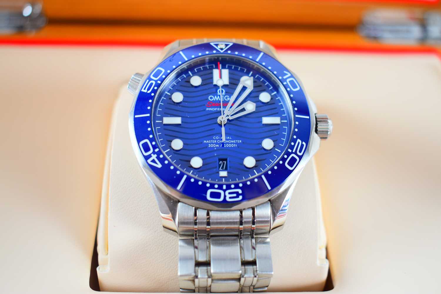 Antiques, Fine Art & Collectables with Wines & Spirits (London)